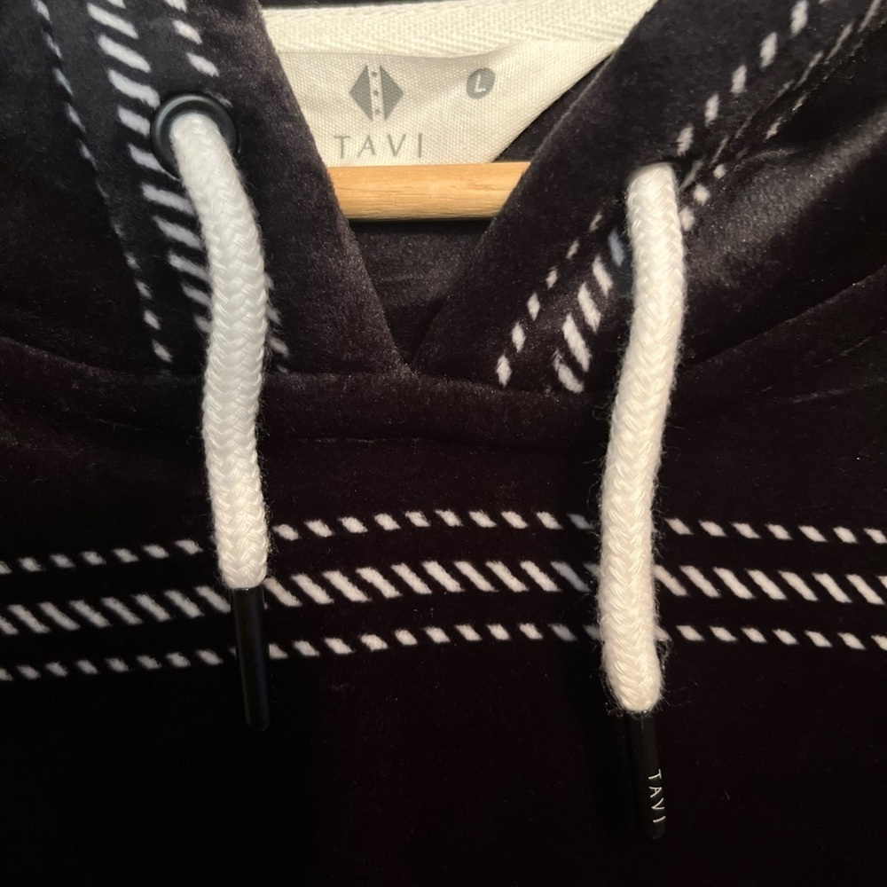 Tavi Campfire Hoodie Size Large Black White Window Pane Stripes Cropped Velour - Picture 4 of 14